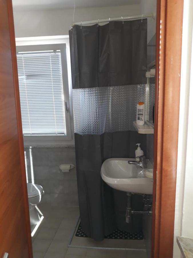 פוליניו Hotel La Torretta מראה חיצוני תמונה