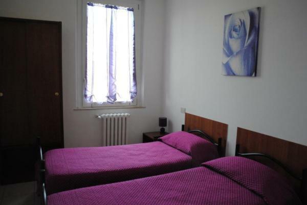פוליניו Hotel La Torretta מראה חיצוני תמונה